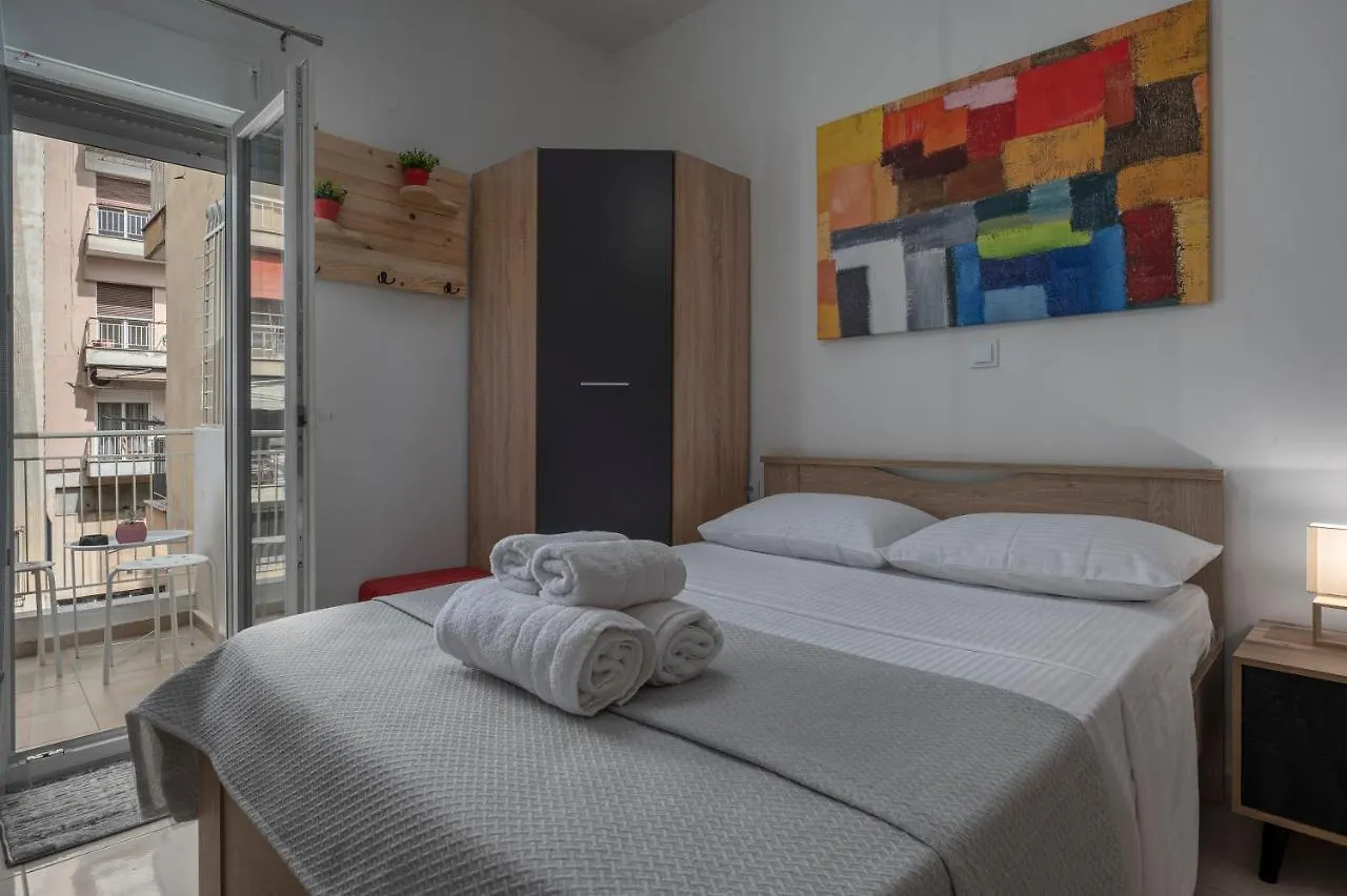 Mamo Thessaloniki Studios Apartment